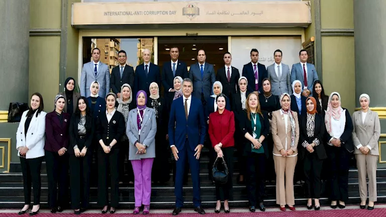 وحدة المرأة وذوي الإعاقة بالنيابة الإدارية تختتم برنامج تدريب الأمن السيبراني