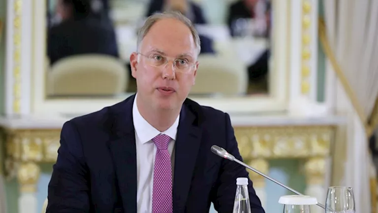 رئيس صندوق الاستثمار الروسي: ترامب ينقذ الحضارة الغربية بسياسته التي ي