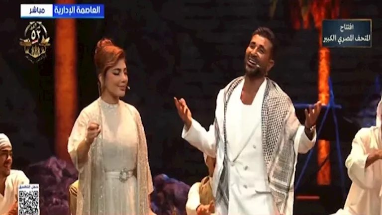 نجوم الفن يتألقون في احتفالية "مصر وطن السلام" بحضور السيسي