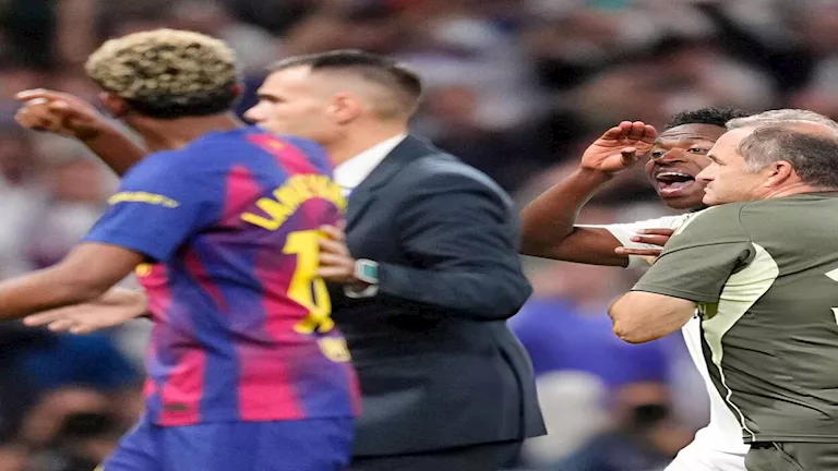 والد لامين يامال يرد على مشادة نجله مع لاعبي ريال مدريد: "نراكم في برشلونة"