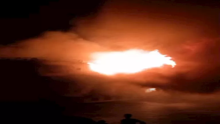 اندلاع حريق بباخرة سياحية في الأقصر وإجلاء جميع الركاب بسلام (صور)