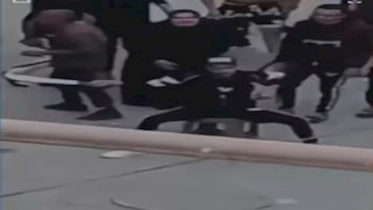 لهو أطفال يشعل خناقة بالسنج بين الجيران في بنها.. ماذا حدث؟