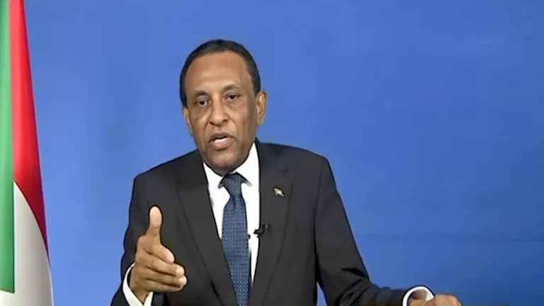 رئيس الوزراء السوداني: محاولات الدعم السريع لتأسيس دولة منفصلة لا يمكن رئيس الوزراء السوداني: محاولات الدعم السريع لتأسيس دولة منفصلة لا يمكن