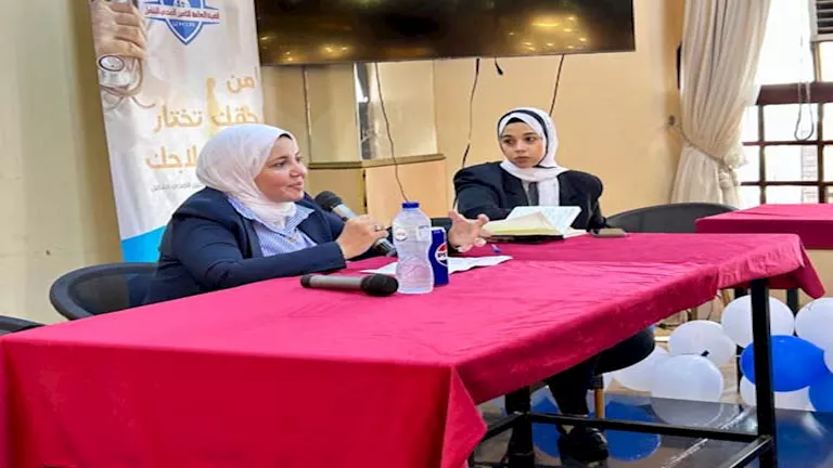 “التأمين الصحي الشامل بالأقصر” يناقش آليات جديدة لتسهيل سداد الاشتراكا