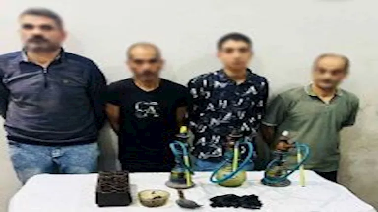 الداخلية تداهم مقهى حوله صاحب وكرًا لتعاطي المخدرات في دمياط