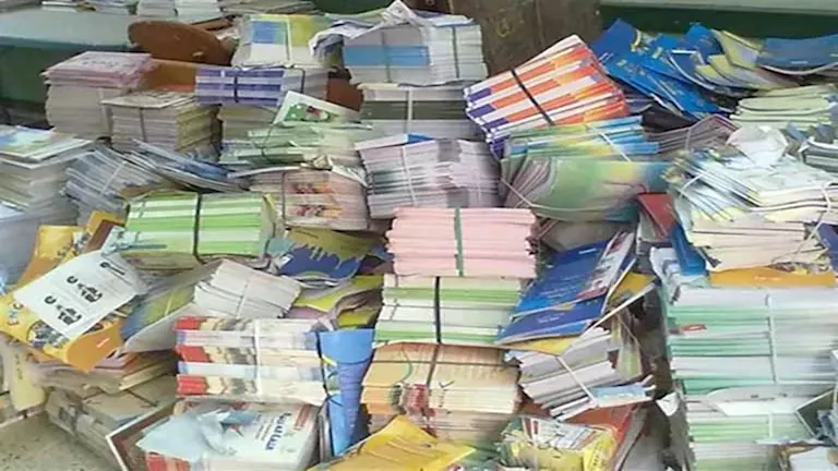 ضبط مخزن بالقليوبية يبيع كتبًا خارجية دون تصريح وبحوزته 25 ألف نسخة