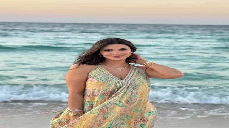 بفستان جريء أمام البحر.. أحدث ظهور لـ هدى الإتربي والجمهور يغازلها (صو