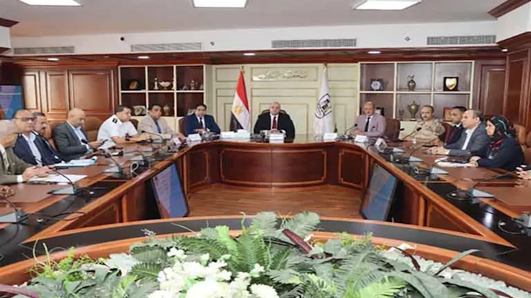 بالصور- محافظ بني سويف يتابع اليوم الأول لانتخابات النواب 2025