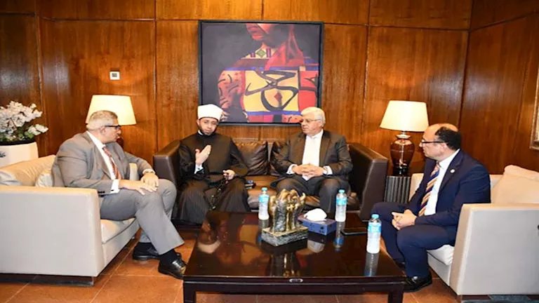 وزيرا الأوقاف والتعليم العالي يشاركان في ندوة “صحح مفاهيمك” بجامعة حلو