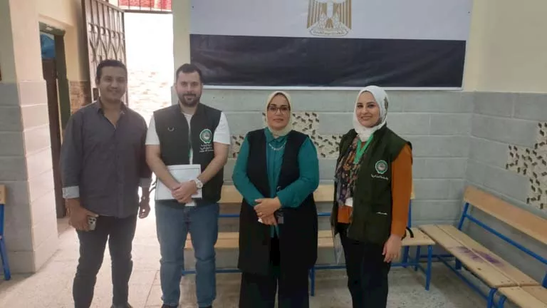 وفد من جامعة الدول العربية يراقب سير انتخابات النواب بالإسكندرية -صور