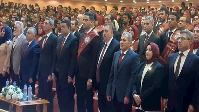 رئيس جامعة السويس: الاستثمار في عقول الشباب هو السبيل الأنجح لصناعة ال