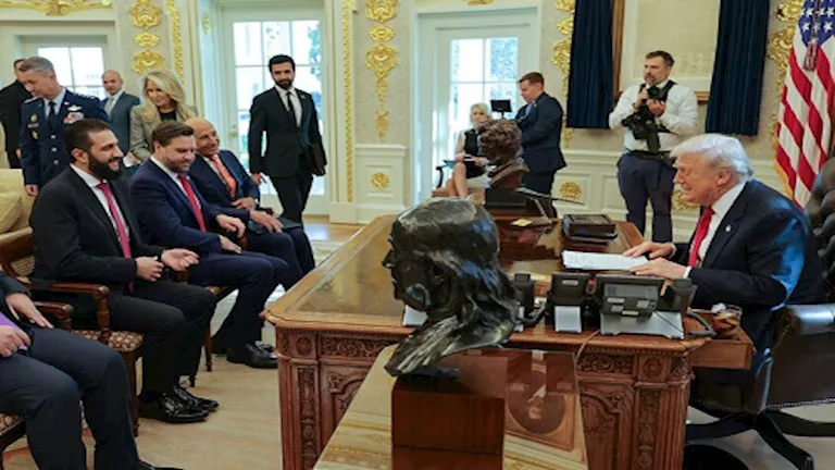 الرئيس السوري: الارتباط بالقاعدة أصبح من الماضي ولم أناقشه مع ترامب