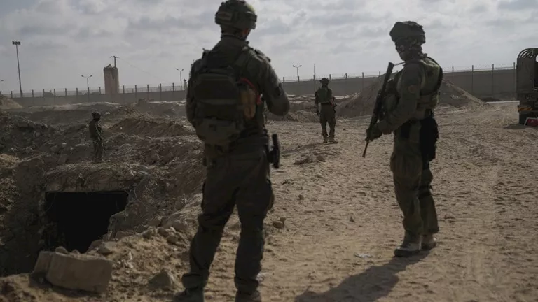 إعلام عبري: التسوية بشأن مقاتلي حماس العالقين في رفح تناقشها أمريكا وت