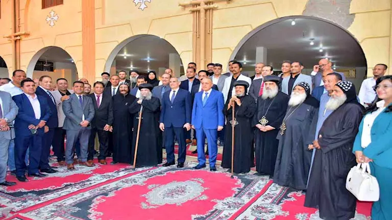 بالصور.. محافظ الأقصر وقيادات أمنية يشاركون بالاحتفال السنوي بدير مارج