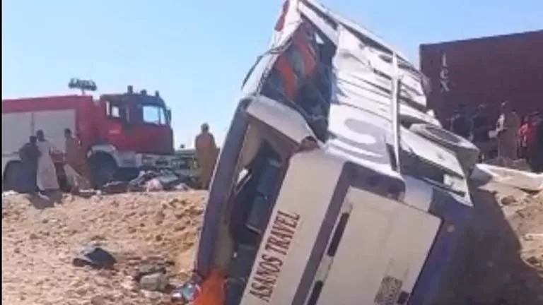 وفاة حالتين و23 مصابًا.. ارتفاع ضحايا حادث أتوبيس طلاب أسوان بالأقصر (