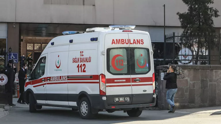 فضيحة تسمم جديدة تهز إسطنبول.. إصابة سائحين بعد وفاة أم ألمانية وطفليه