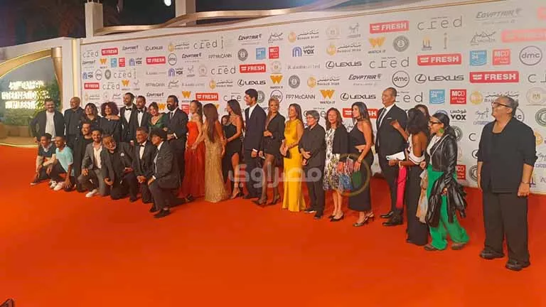 نجوم الفن يتألقون على الريد كاربت في عرض فيلم "بنات الباشا" بمهرجان القاهرة السينمائي