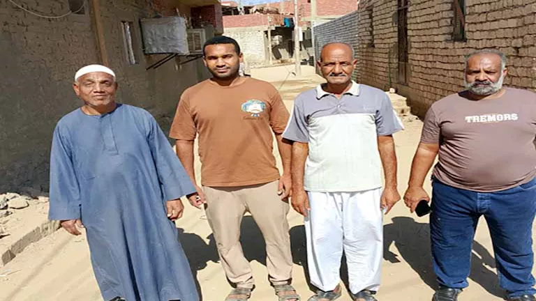 صرخة من أسوان.. “البيارات الطافحة” تهدد بيوت أهالي حي الأزهر -فيديو