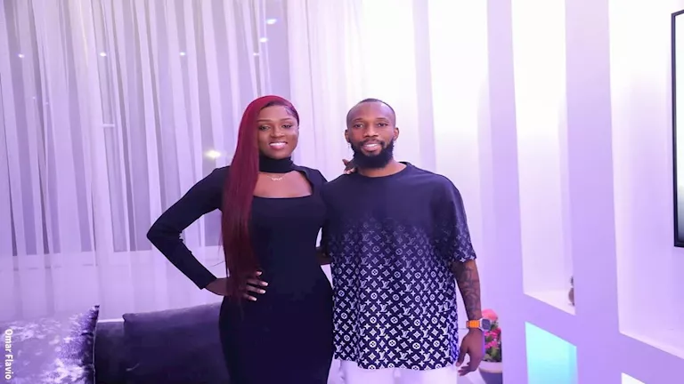 بلاتي توريه يشارك لحظات عائلية نادرة مع زوجته وأبنائه