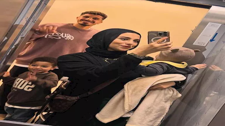 10 صور لمحمد عبد الغني لاعب الزمالك السابق مع زوجته وأولاده