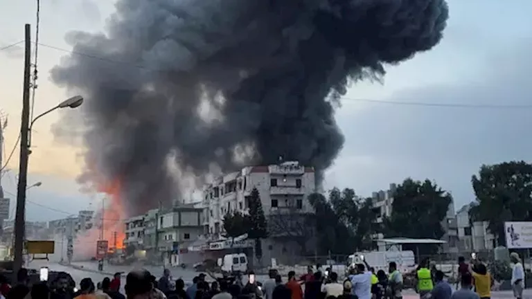 غارات إسرائيلية تستهدف عددا من المناطق في جنوب وشرق لبنان غارات إسرائيلية تستهدف عددا من المناطق في جنوب وشرق لبنان