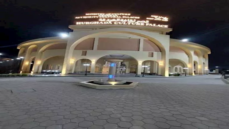 منارة فنية على ساحل البحر الأحمر.. “الثقافة” تستعد لافتتاح قصر ثقافة ا