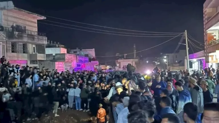 “مغارة الذهب” في درعا تجذب آلاف السوريين.. والأمن يتدخل لمنع الفوضى