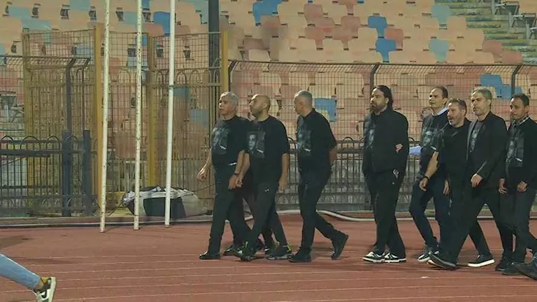 5 صور من تكريم أساطير الزمالك للراحل محمد صبري قبل مباراة زيسكو 5 صور من تكريم أساطير الزمالك للراحل محمد صبري قبل مباراة زيسكو