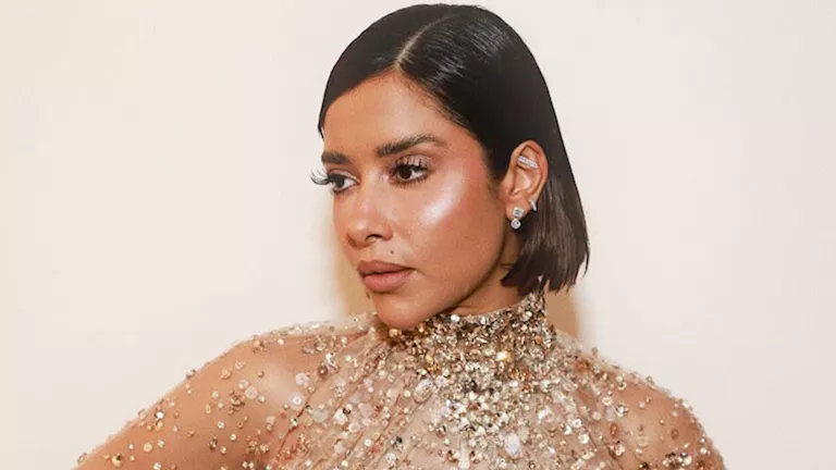 ″يناسب قوامها”.. خبير موضة يعلق على إطلالة بلقيس في فاشون أرابيا