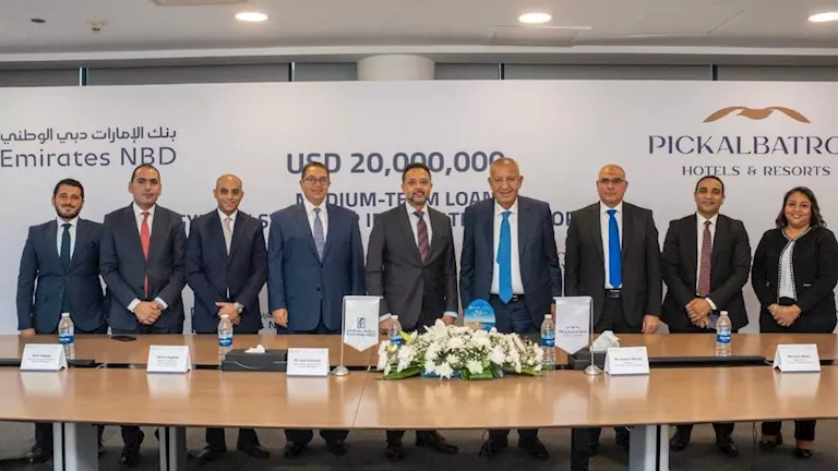 الإمارات دبي الوطني يقرض “مجموعة بيك الباتروس” للفنادق 20 مليون دولار