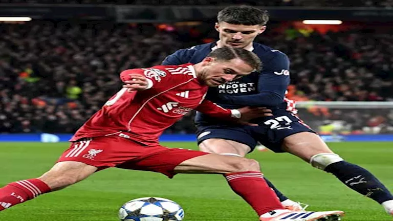 أهداف الشوط الأول من مباراة ليفربول و بي آس في آيندهوفت بدوري أبطال أو