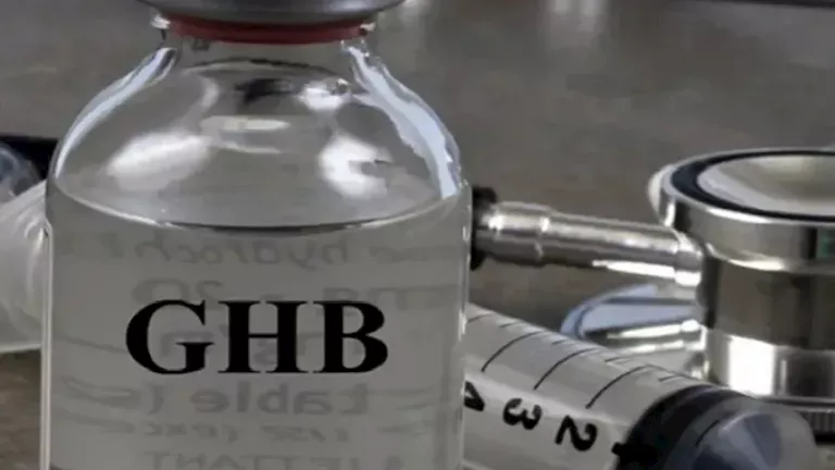 الجزائر تحذر من مخدر يُستخدم في “الاغتصاب” وتكثف حملات التوعية (فيديو)