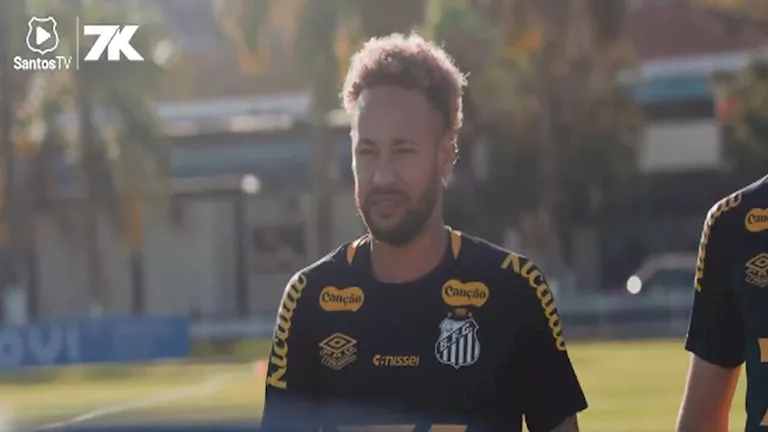 نيمار يحدد موعد اعتزاله كرة القدم