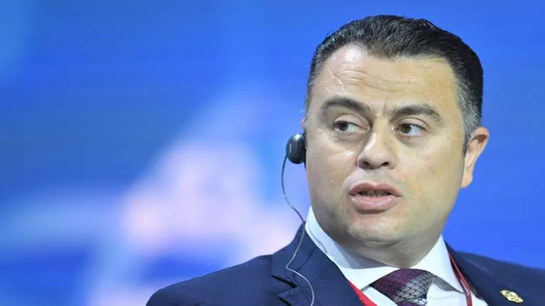 رئيس “المحطات النووية” يشارك في مؤتمر العلماء الشباب بمدينة سوتشي- روس