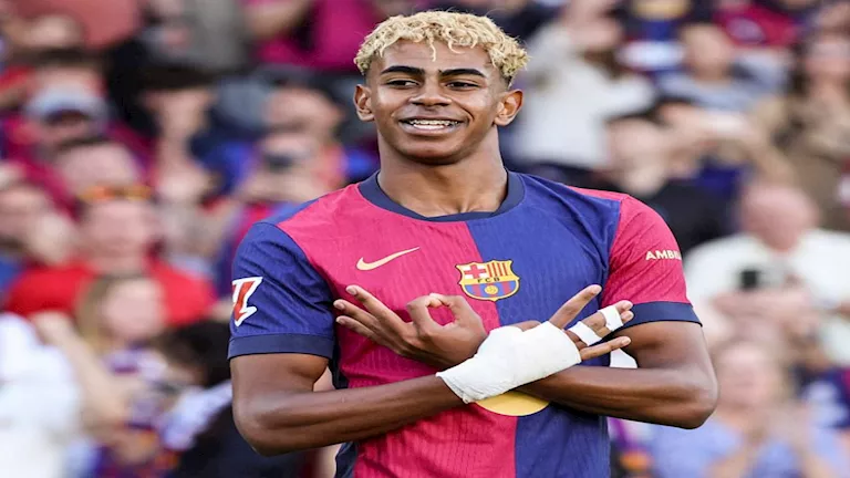 برشلونة يتصدر الدوري الإسباني مؤقتا بالفوز على ألافيس برشلونة يتصدر الدوري الإسباني مؤقتا بالفوز على ألافيس