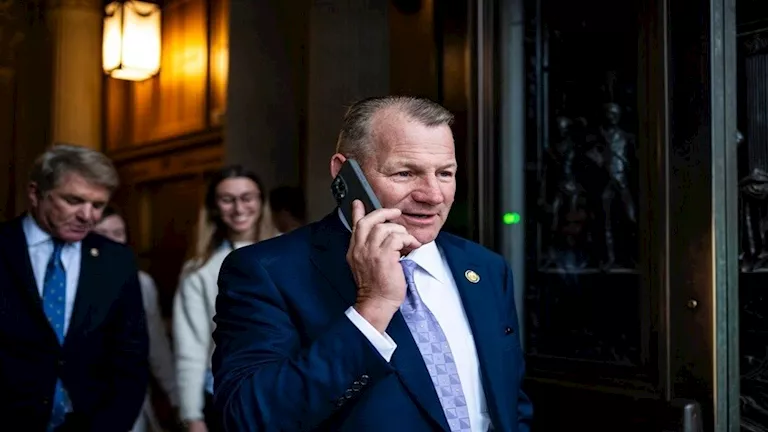 قررت العودة إلى الديار.. النائب الجمهوري تروي نيلز يُعلن تقاعده من الك