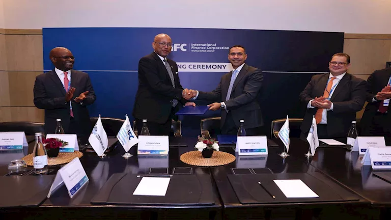 التمويل الدولية تقرض بنك قناة السويس 50 مليون دولار لتمويل المشروعات ا