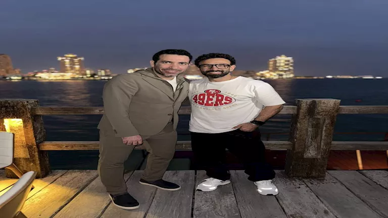 بينهم أبو تريكة.. إبراهيم فايق يلتقي بنجوم الأهلي والزمالك السابقين بينهم أبو تريكة.. إبراهيم فايق يلتقي بنجوم الأهلي والزمالك السابقين