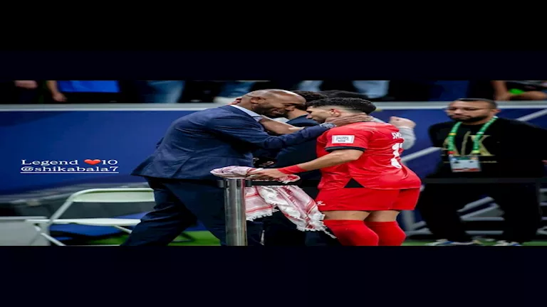 لاعب منتخب الأردن ينشر صورته مع شيكابالا ويعلق لاعب منتخب الأردن ينشر صورته مع شيكابالا ويعلق