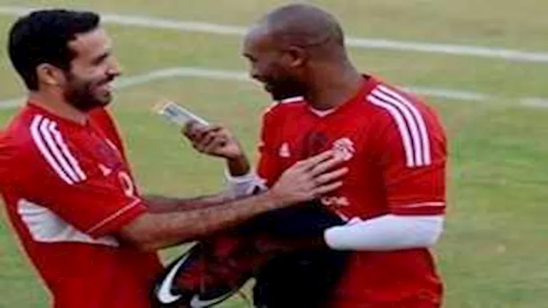 15 صورة تسرد علاقة محمد أبو تريكة بمحمود عبد الرازق شيكابالا 15 صورة تسرد علاقة محمد أبو تريكة بمحمود عبد الرازق شيكابالا