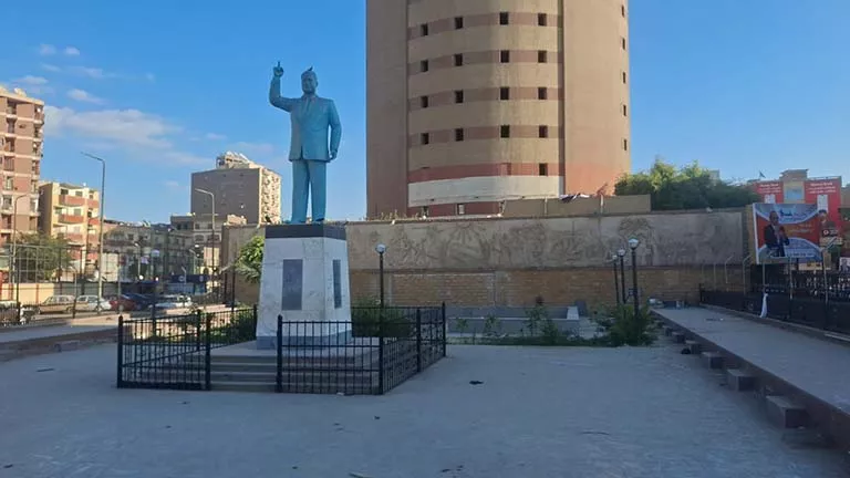 إزالة الإشغالات وإعادة التطوير.. أسيوط تُعيد الاعتبار للنصب التذكاري ل