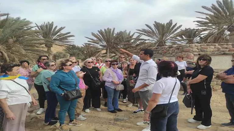 حمام موسى يستقبل أول الأفواج بعد إدراجه بالبرامج السياحية