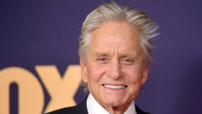 مايكل دوجلاس ينعى الممثل والمخرج روب راينر وزوجته برسالة مؤثرة 