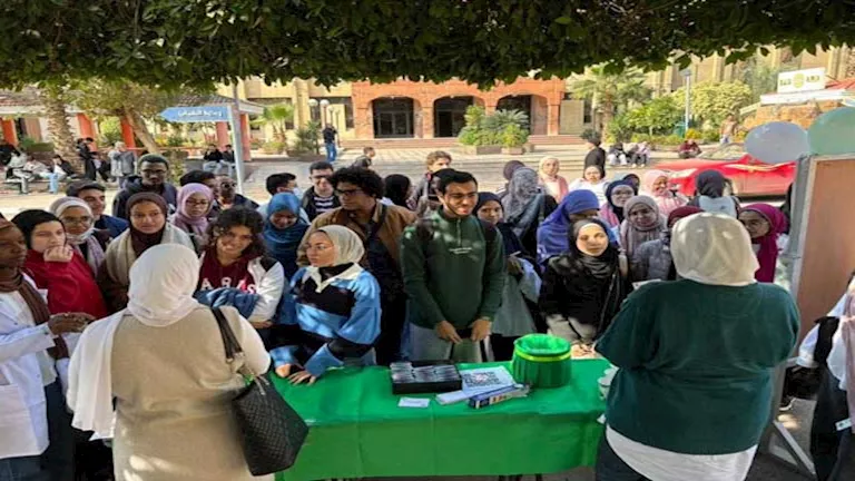 قضايا المناخ.. طب قصر العيني تحتفل بمرور عام على انطلاق المكتب الأخضر 