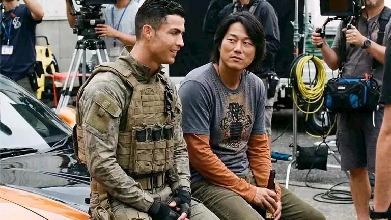 هل يكون ظهوره السينمائي الأول؟.. 5 صور لرونالدو من كواليس فيلم Fast Furious 