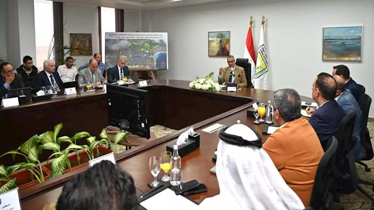 حوار مجتمعي لمناقشة مشروع مارينا ومرسى اليخوت بخليج القرش