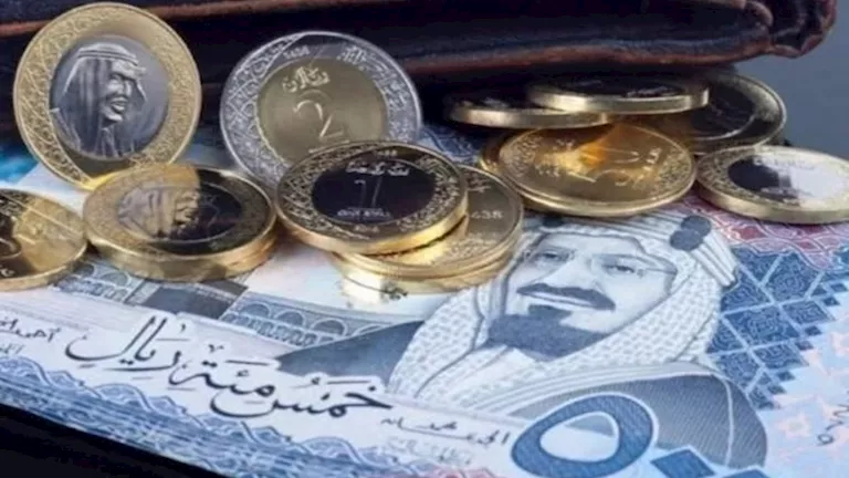 انخفاض سعر الريال السعودي مقابل الجنيه في 3 بنوك اليوم