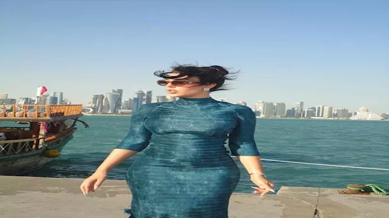 10 صور لجورجيا رودريجيز مع كريستيانو رونالدو وأولادهم على البحر