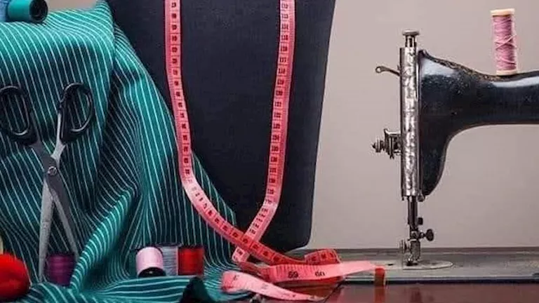 ضبط ترزي حريمي يصور الفتيات خلسة خلال بروفة المقاس بالدقهلية