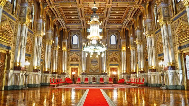 من رأس التين إلى الحرملك.. 25 صورة للقصور الملكية المصرية من الداخل وا